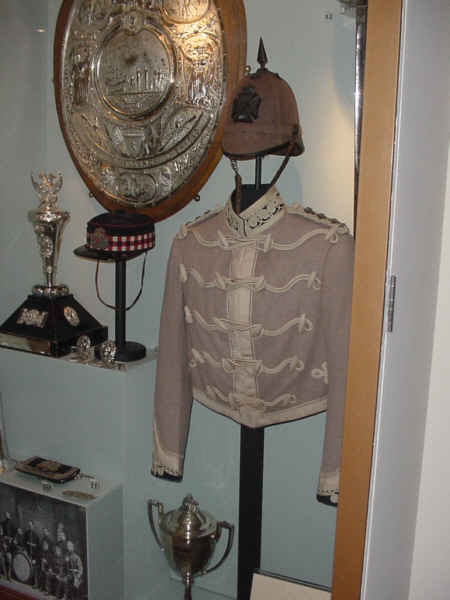 early cameronians regiment uniform